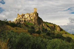 Xtrallusion offers characteristic Bed and Breakfast, B&B, Guest House, Hotel, Albergo and Country Lodge accommodation in Italy. Plus independent self-guided Walking, Adventure, Activity, Skiing and Paragliding Holiday itineraries on the Italian Rivieras, in the Italian Lakes, in the Italian Alps and in some of the most beautiful corners of Italy.